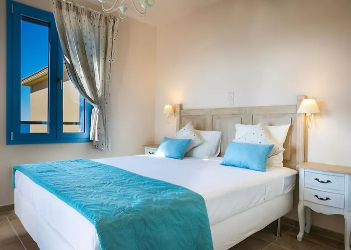 Forget Me Not No 2 Villa Svoronata